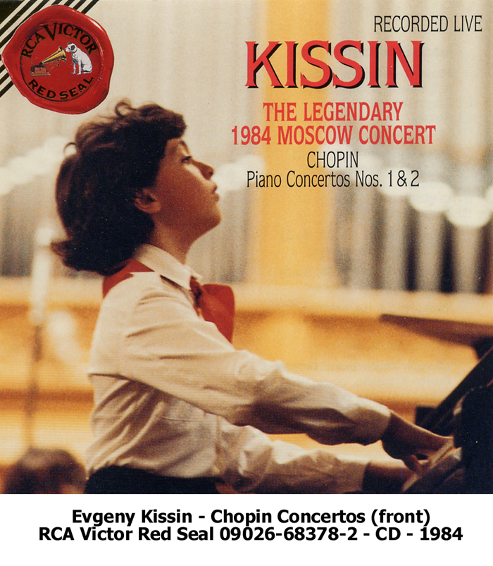 Kissin, đang trình tấu Piano Concerto số 1 với dàn nhạc giao hưởng Moscow, năm 12 tuổ